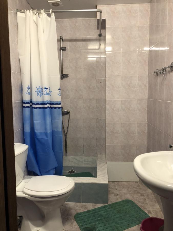 Guest House Zvanba Гагра Екстериор снимка